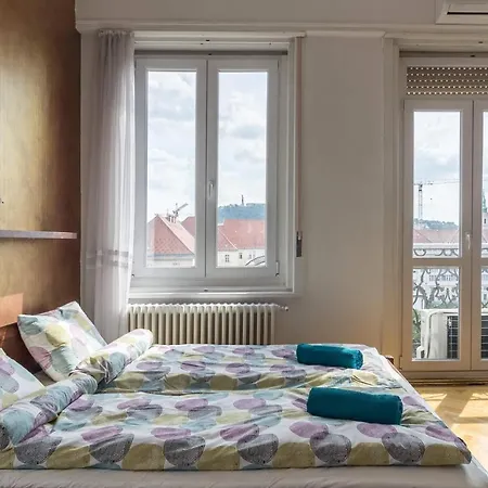 Apartamento Charming Central Ring Road View